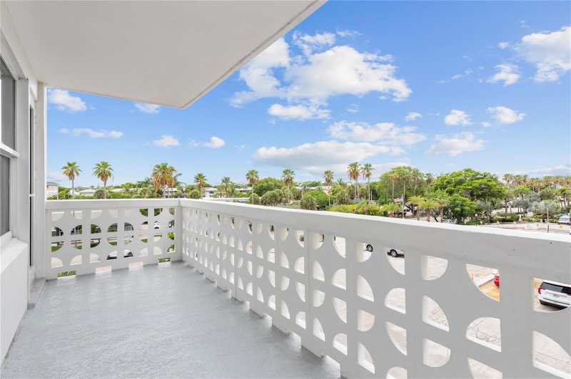 4010 Galt Ocean Drive # 312, Fort Lauderdale FL 33308