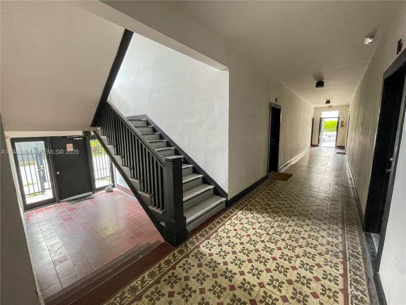 36 NE 65th St, Miami FL 33138