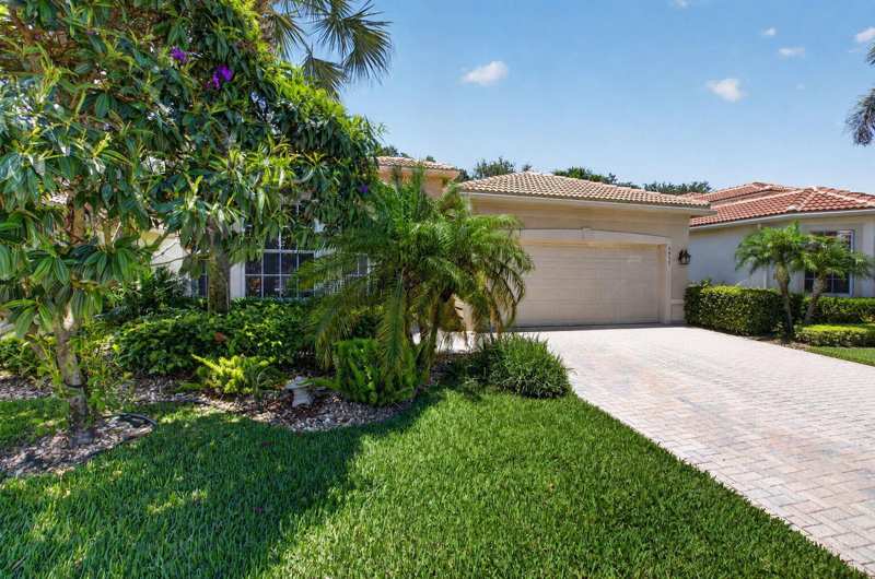 6959 Imperial Beach Circle, Delray Beach FL 33446
