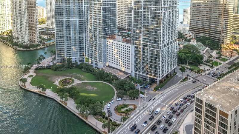 475 Brickell Ave # 4215, Miami FL 33131