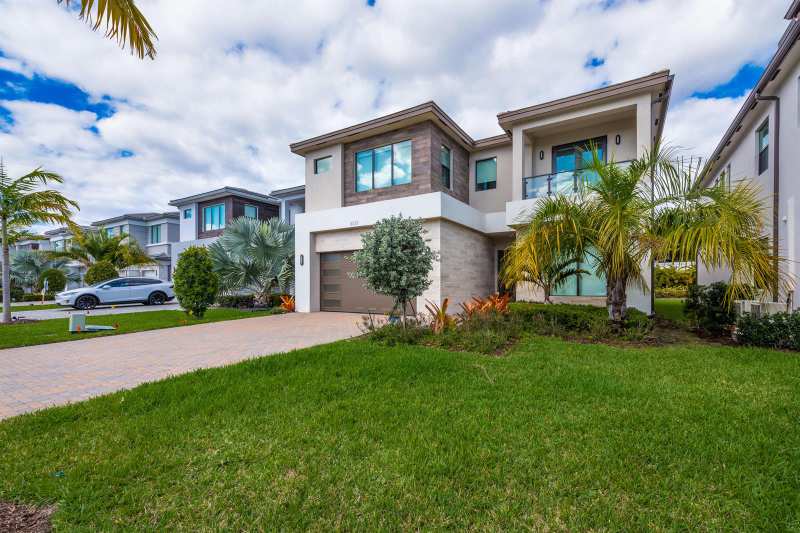 8131 Laurel Falls Drive, Boca Raton FL 33496