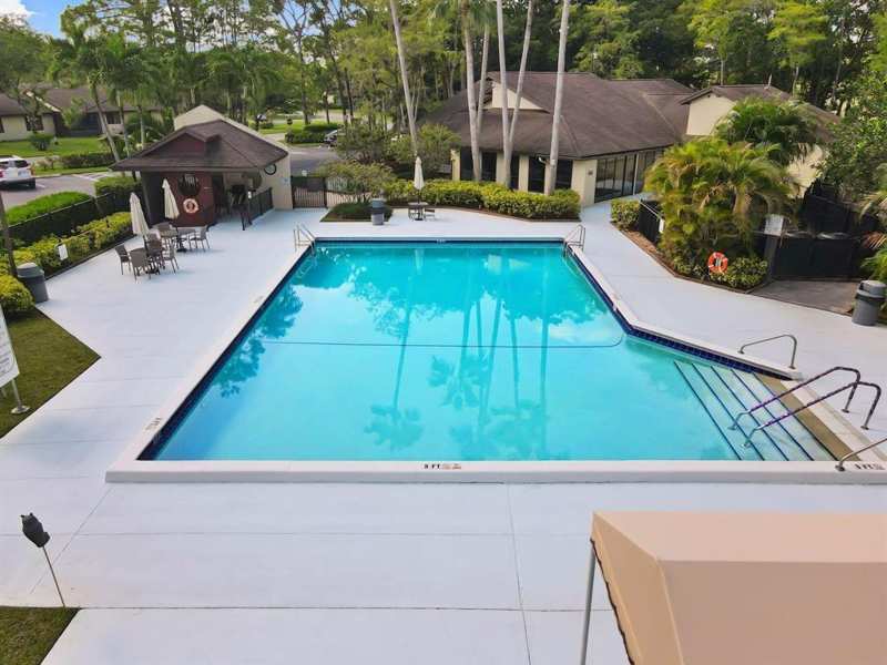 64 Macadamia Court, Royal Palm Beach FL 33411