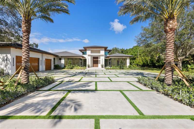 7725 SW 114th St, Pinecrest FL 33156