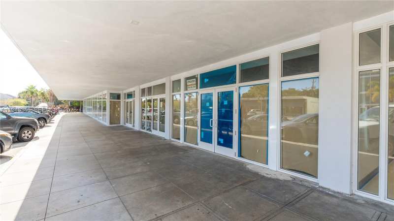 5700 Sunset Dr # 5718, South Miami FL 33143