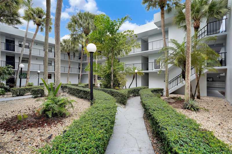 10825 SW 112th Ave # 216, Miami FL 33176