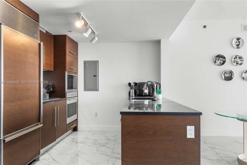 465 Brickell Ave # 5505, Miami FL 33131
