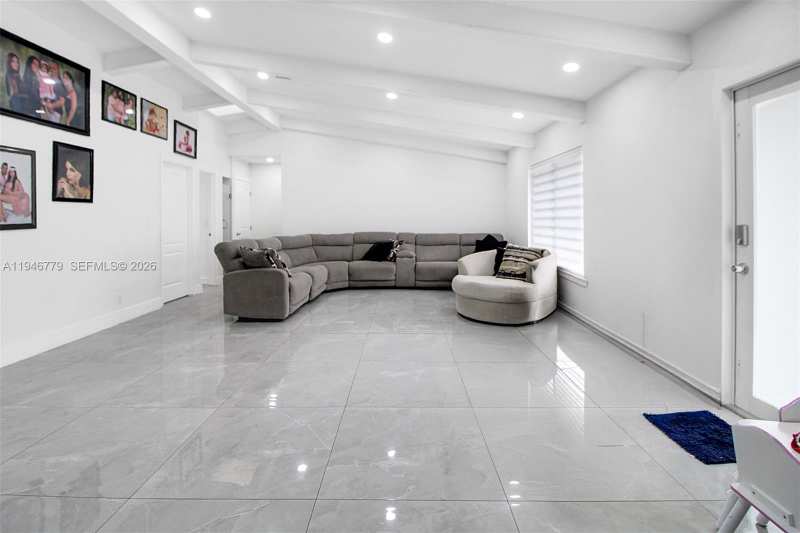 7961 SW 198th St, Cutler Bay FL 33189