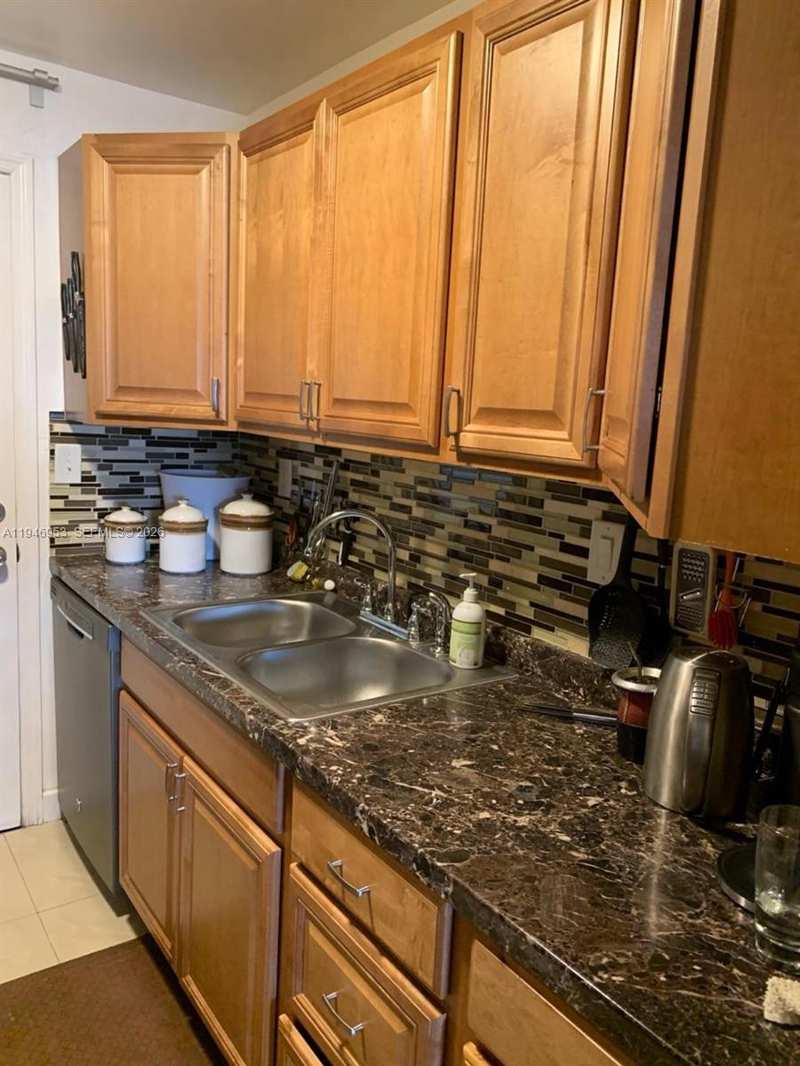 16801 NE 13th Ave # 301, Miami FL 33162