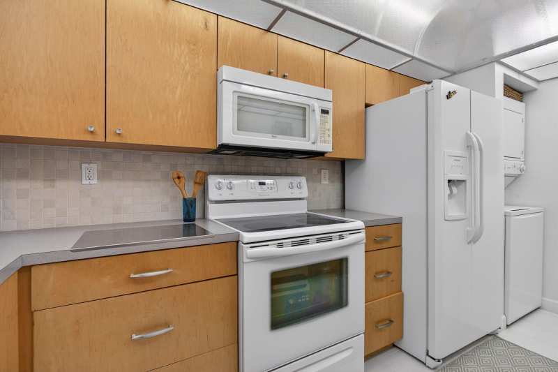 6080 NW 44th Street # 214, Lauderhill FL 33319