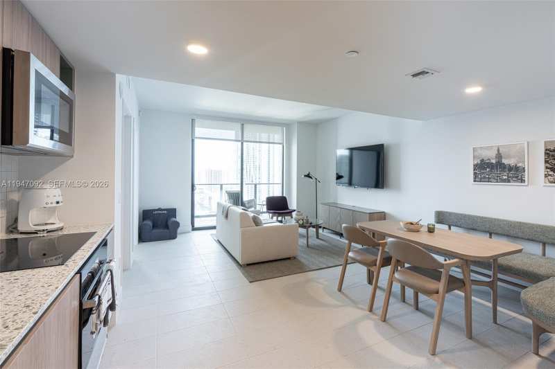 159 NE 6th ST # 3109, Miami FL 33132