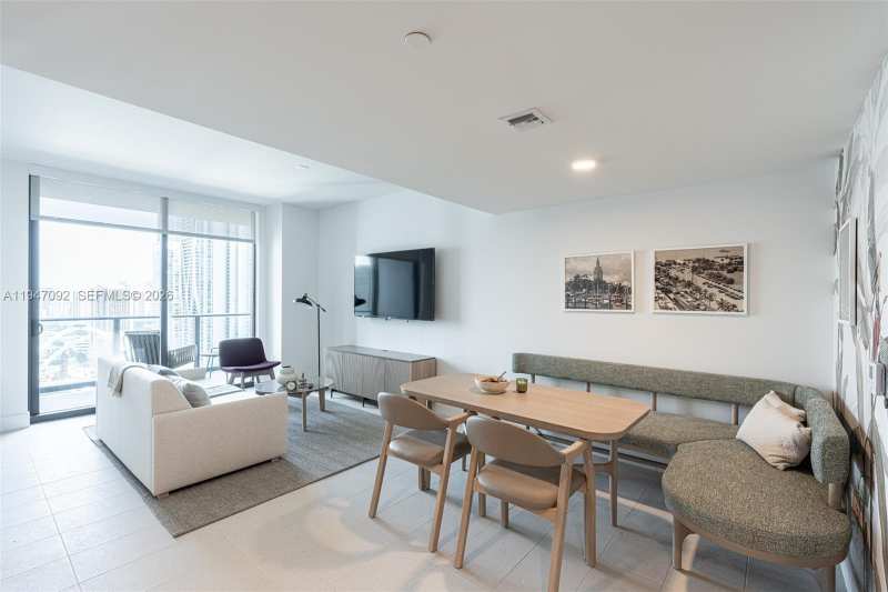 159 NE 6th ST # 3109, Miami FL 33132