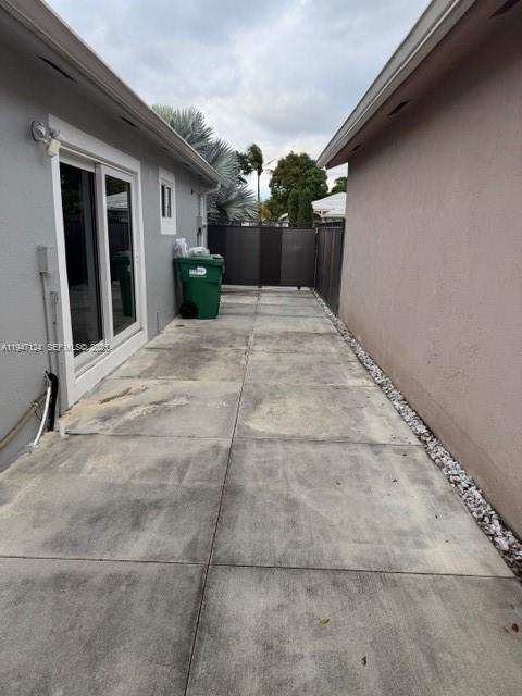 11541 SW 142nd Pl, Miami FL 33186