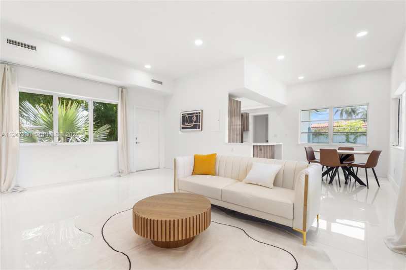 1581 Normandy Dr, Miami Beach FL 33141