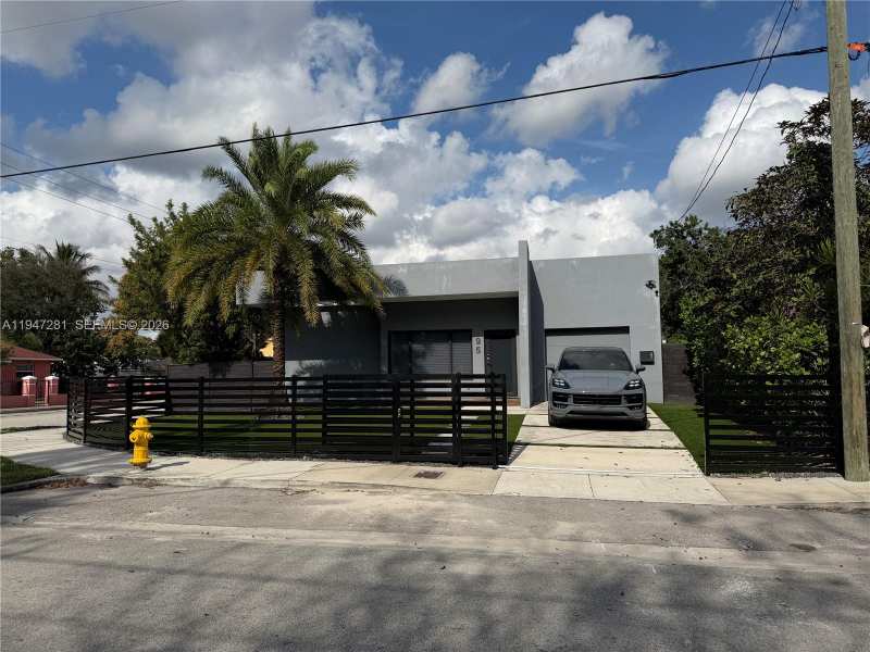 95 NW 52nd St, Miami FL 33127