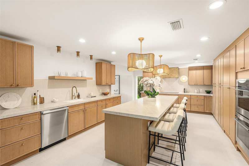 4877 Pineview Circle, Delray Beach FL 33445