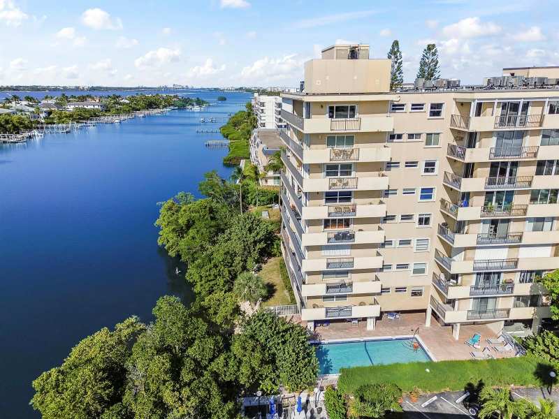 3581 S Ocean Boulevard # 2d, South Palm Beach FL 33480