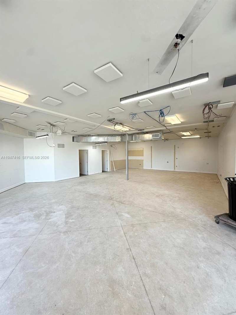 100 SW 15th St, Pompano Beach FL 33060