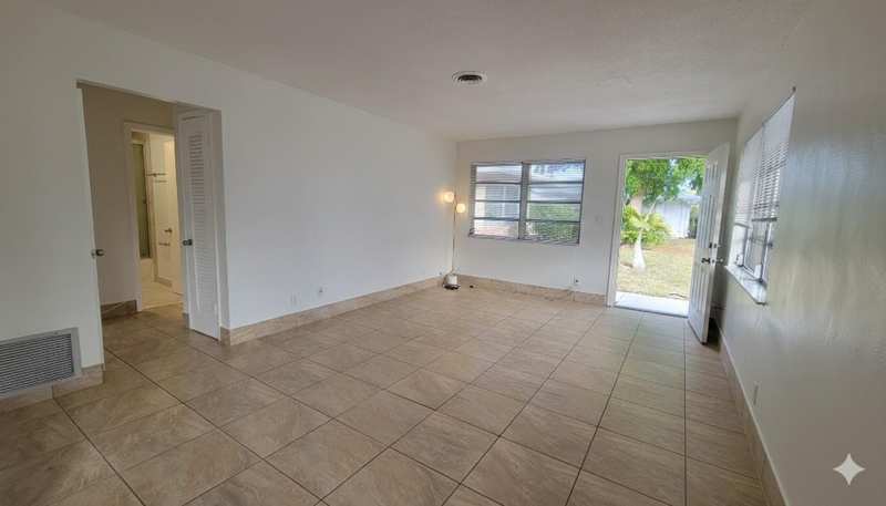 1821 NE 56th Street # 1, Fort Lauderdale FL 33308