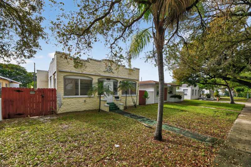 1934 Washington Street, Hollywood FL 33020