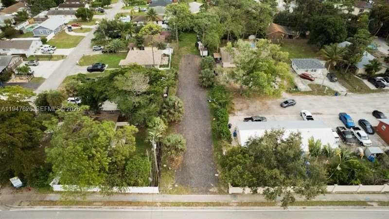 3630 S Haverhill, Green Acres FL 33463