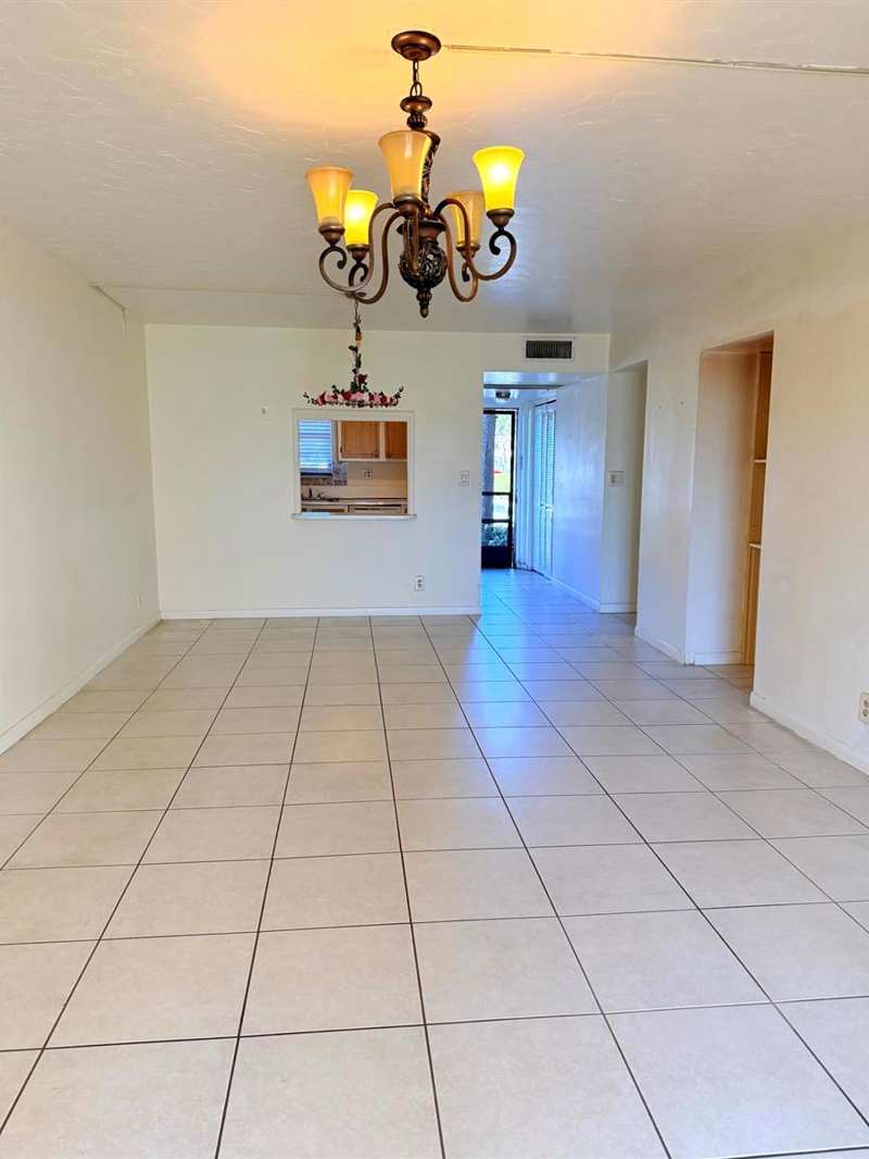 9300 SW 8th Street # 107, Boca Raton FL 33428