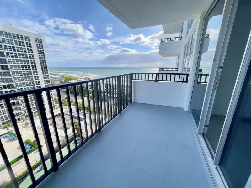 525 N Ocean Boulevard # 1422, Pompano Beach FL 33062