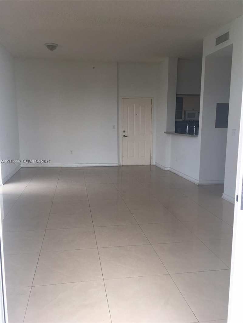 5091 NW 7th St # 602, Miami FL 33126