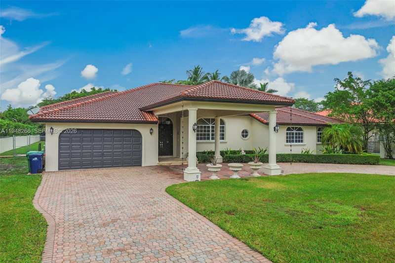 10261 SW 58th St, Miami FL 33173