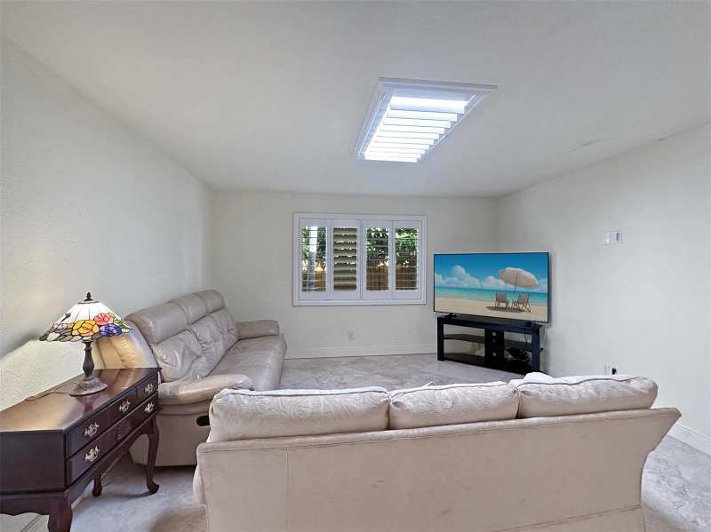 2936 NW 9th Terrace, Wilton Manors FL 33311