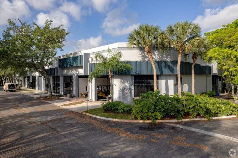 6741 W Sunrise Boulevard, Plantation FL 33313
