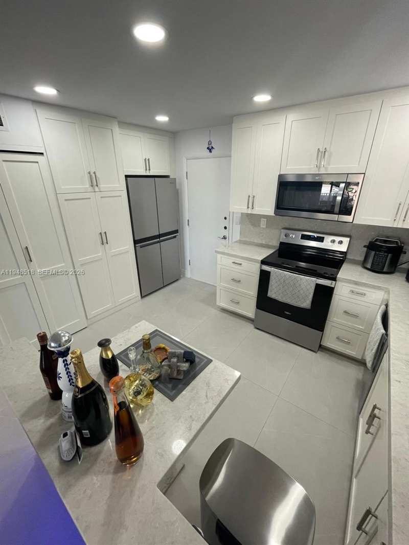 1401 S Ocean Dr # 302, Hollywood FL 33019