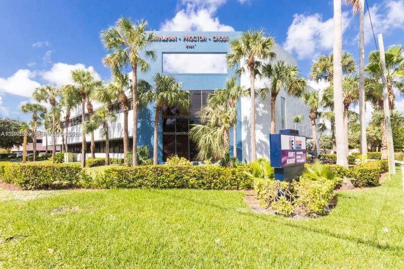 6101 W Atlantic Blvd # 206A, Margate FL 33063