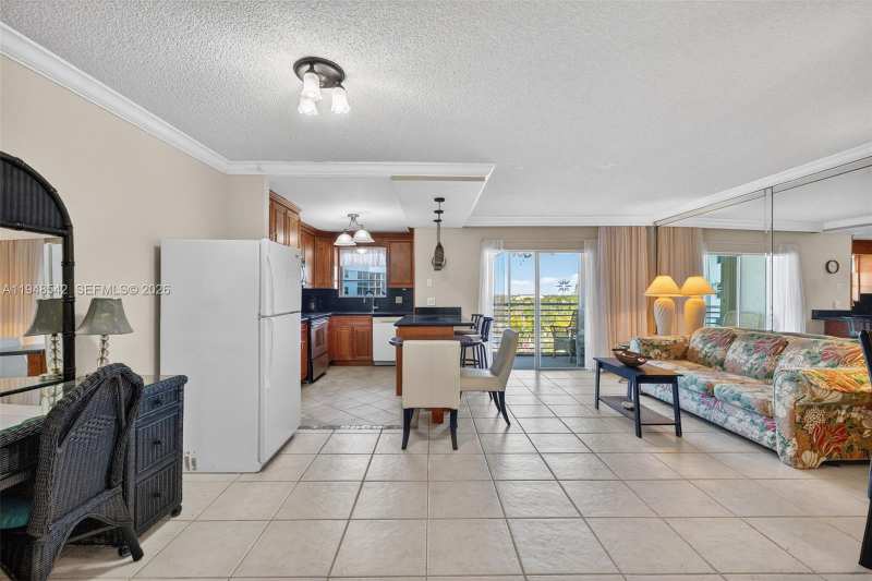 2731 NE 14th St Cswy # 919, Pompano Beach FL 33062