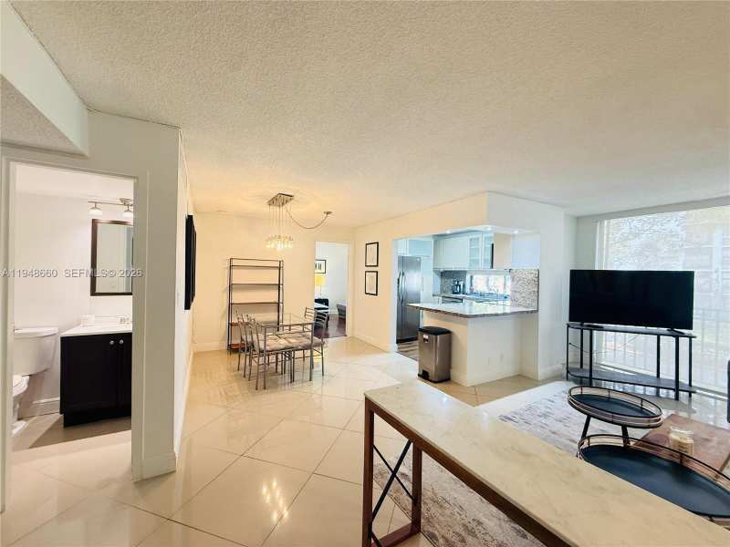 17011 N Bay Rd # 202, Sunny Isles Beach FL 33160