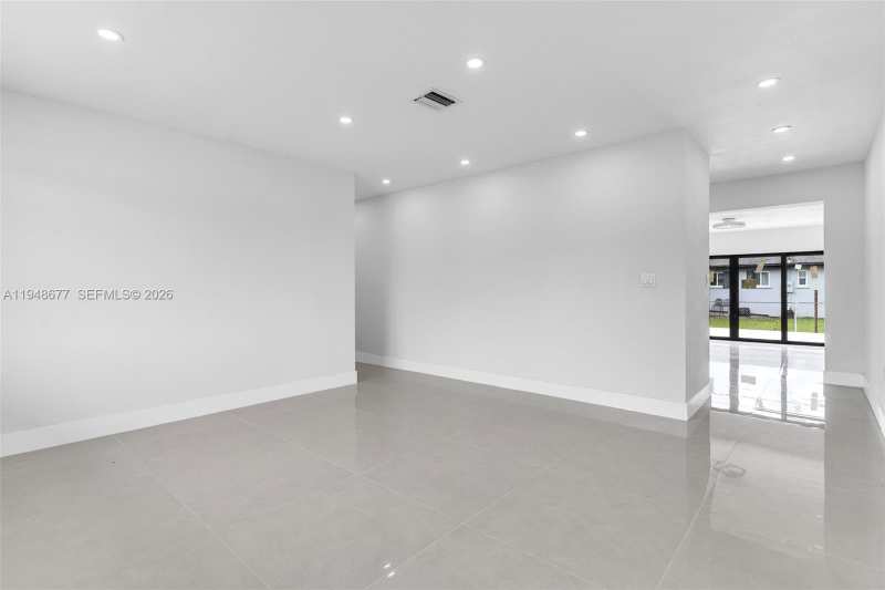 13930 Van Buren St, Miami FL 33176