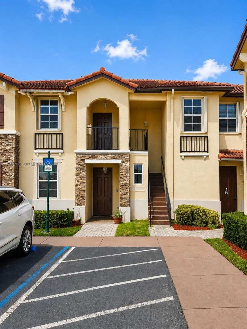 1720 NE 33rd Ave # 5, Homestead FL 33033