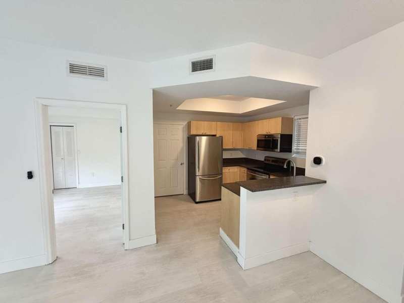 7516 NE 1st Avenue # 302, Miami FL 33138