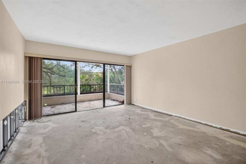 6060 S Falls Cir Dr # 306, Lauderhill FL 33319