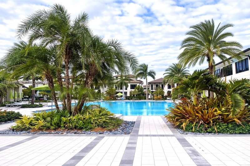 8001 NW 41 St # 409, Doral FL 33166