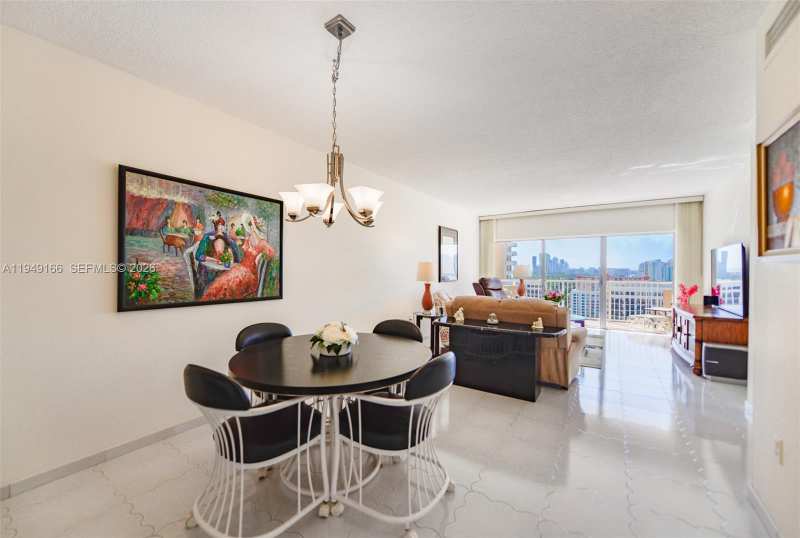 1965 S Ocean Dr # 18K, Hallandale Beach FL 33009