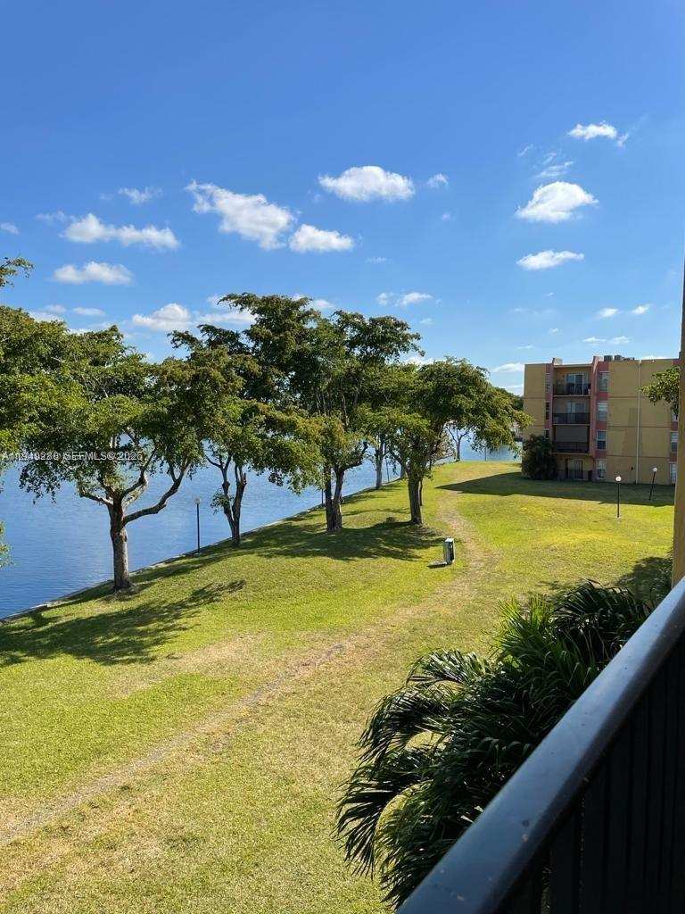 4803 NW 7th ST # 14, Miami FL 33126