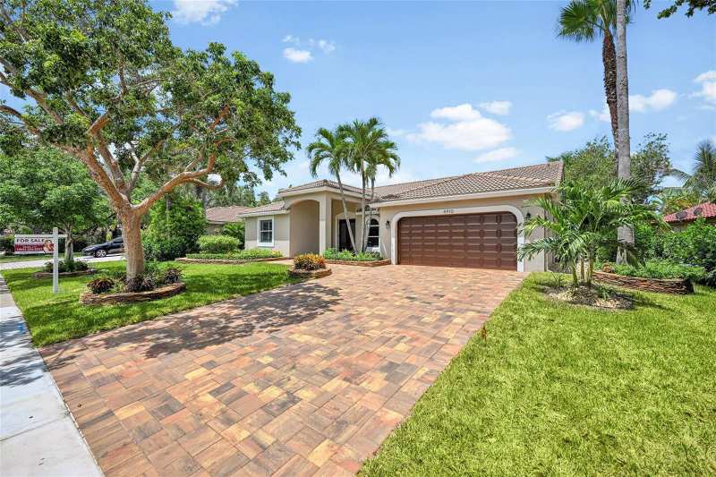 4910 NW 104th Avenue, Coral Springs FL 33076