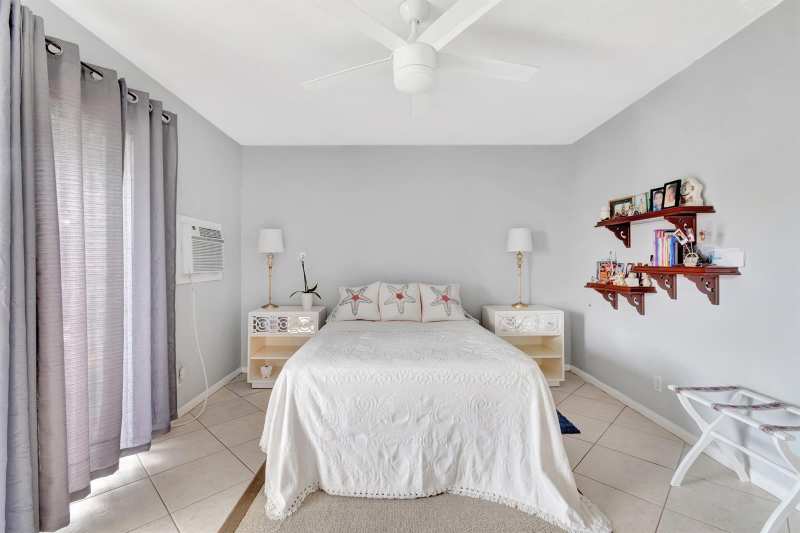 46 Andover B, West Palm Beach FL 33417