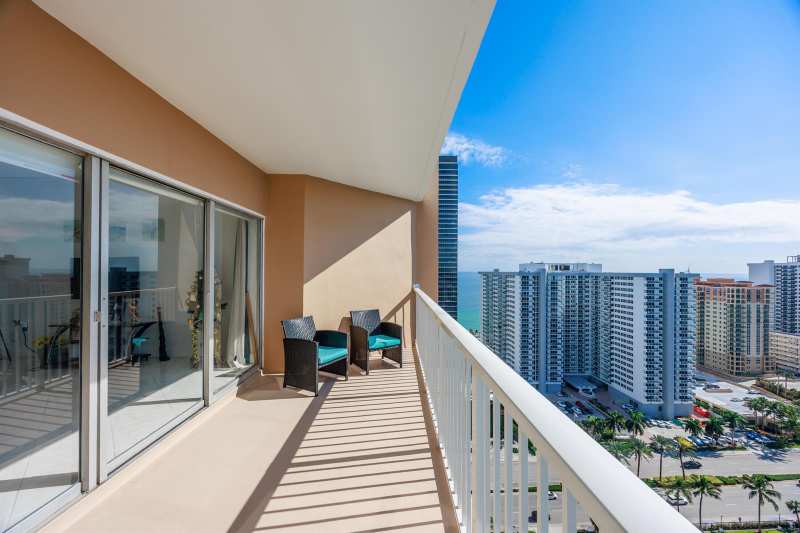 1985 S Ocean Drive, Hallandale Beach FL 33009