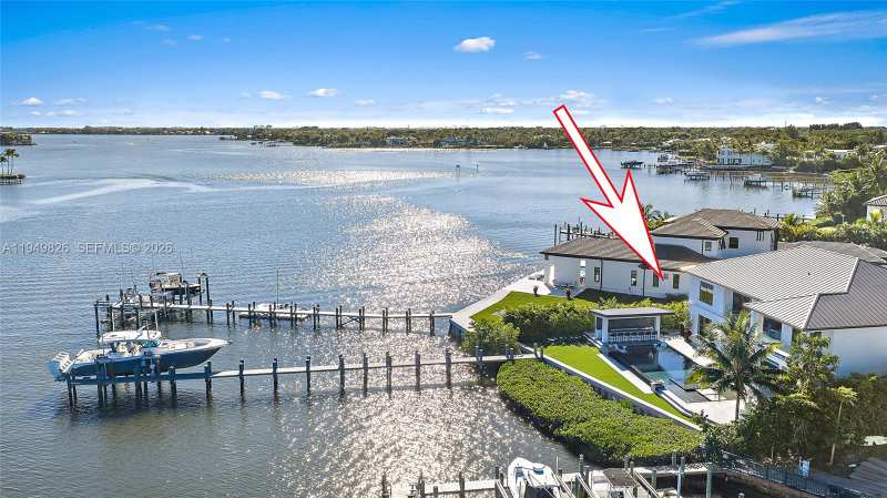 9 Bamboo Ln, Jupiter FL 33458