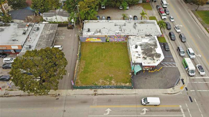 2219 NW 28th St, Miami FL 33142