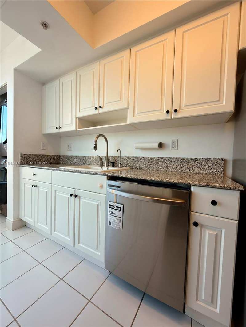 2501 SW 37th Ave # 306, Miami FL 33133