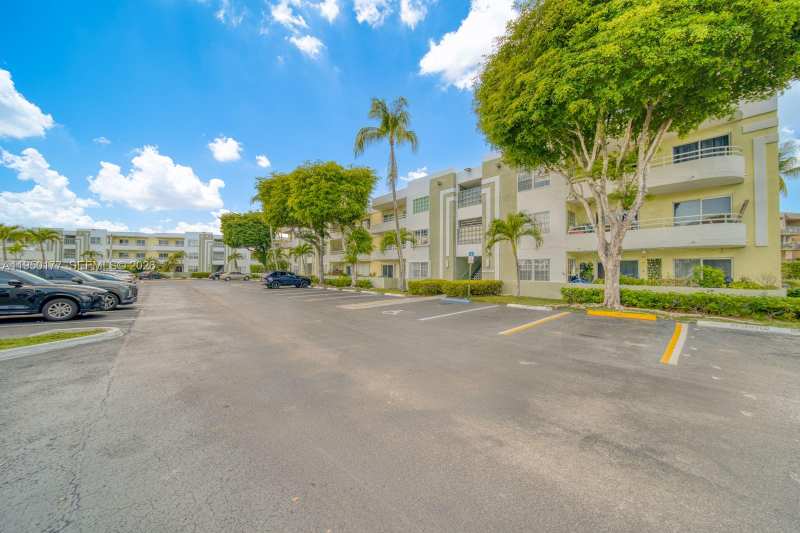 10795 SW 108th Ave # 304, Miami FL 33176