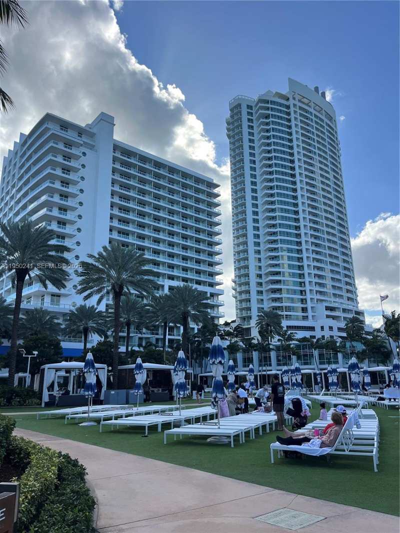 4391 Collins Ave # 419, Miami Beach FL 33140