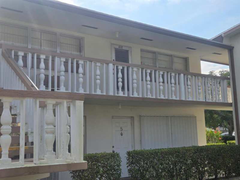 17 Cambridge A, West Palm Beach FL 33417